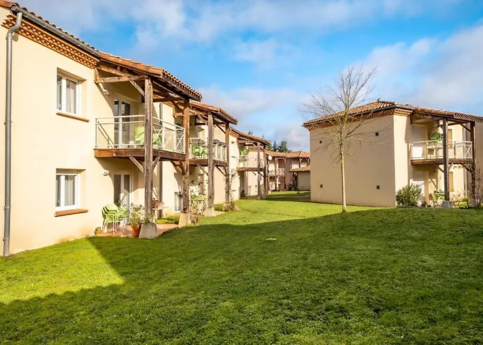 Les Bords De L'aveyron شقة فندقية 4*